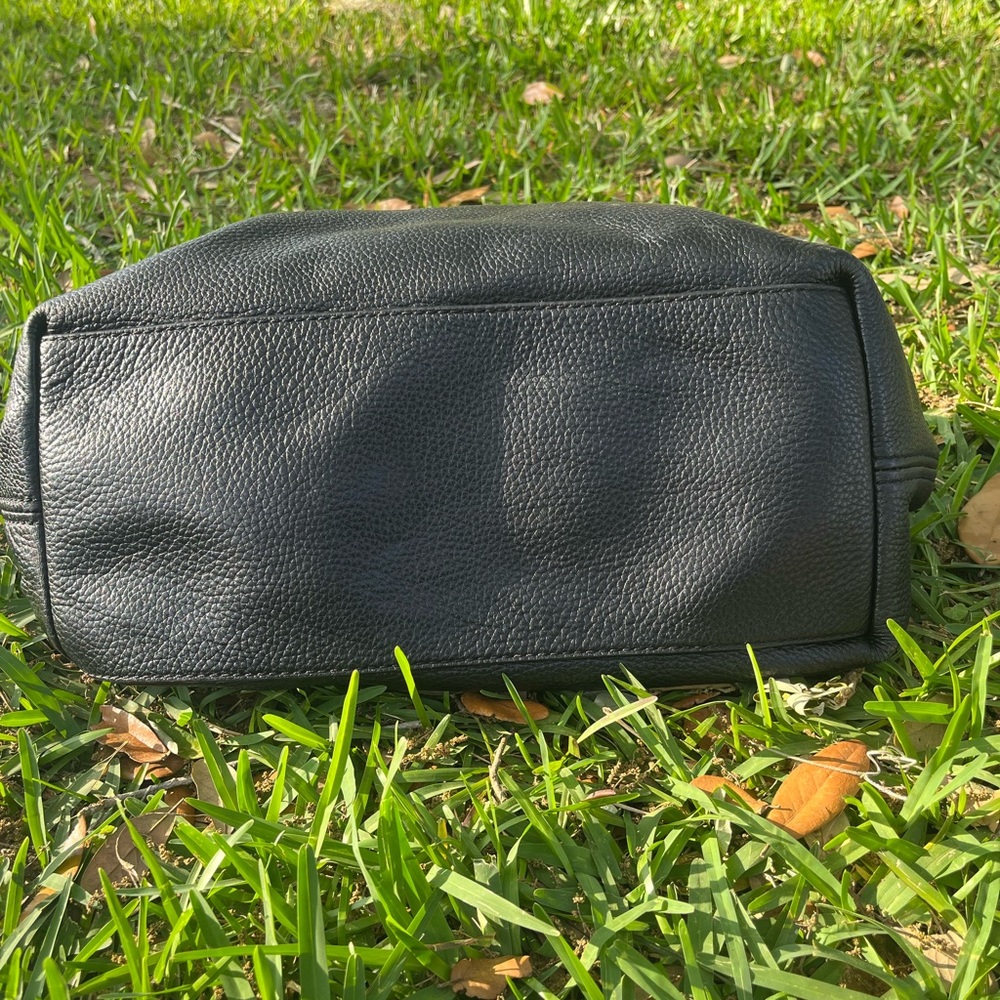 Kate Spade Large Walker Park Black Pebbled Leather. EUC - Picture 8 of 11